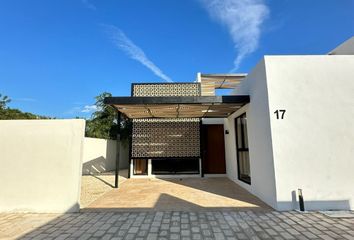 Casa en condominio en  Calle 18 101-101, Cholul, Mérida, Yucatán, 97305, Mex