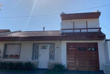 Casa en  Villa Primera, Mar Del Plata