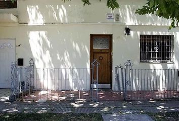 Departamento en  Villa Elvira, Partido De La Plata
