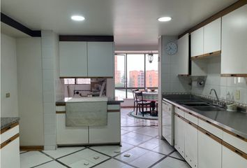 Apartamento en  Poblado, Medellín