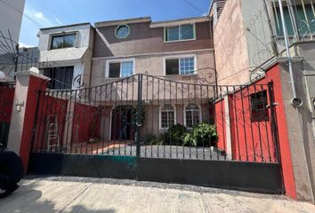 Casa en  Calle Ingenio Zacatepec 171, Rinconada Coapa Segunda Sección, Tlalpan, Ciudad De México, 14325, Mex