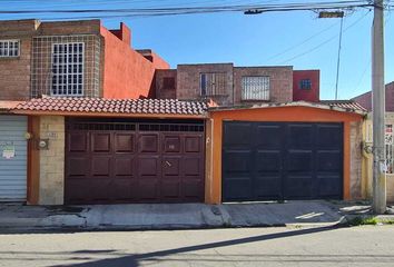 Casa en condominio en  Avenida Himalaya 2090-2124, Fraccionamiento Geovillas El Nevado, Almoloya De Juárez, México, 50943, Mex