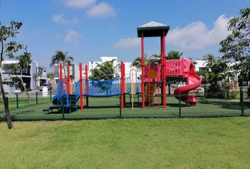 Casa en fraccionamiento en  José Luis Uscanga, Alvarado, Veracruz De Ignacio De La Llave, Mex