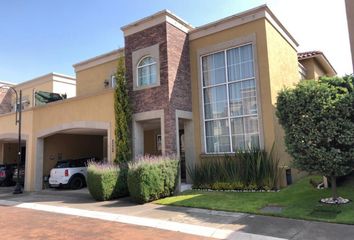 Casa en  Llano Grande, Metepec