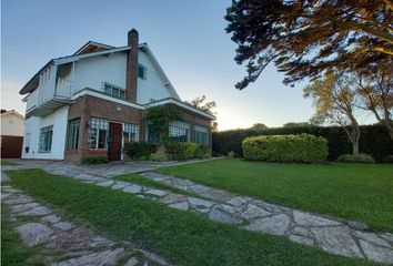 Casa en  Los Acantilados, Mar Del Plata