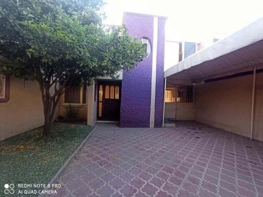 venta Casa en Las Carmelitas, Irapuato, Irapuato, Guanajuato (EB-HA4066s)-  