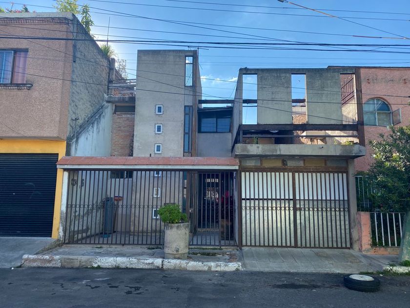 venta Casa en Loma Bonita Sur, Zapopan, Zapopan, Jalisco (pgp8k3i_SALE)-  