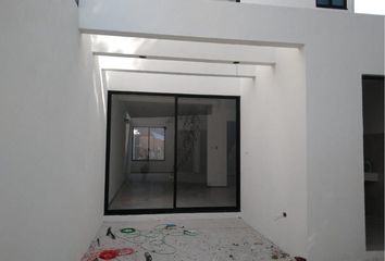 Casa en  Avenida Forjadores De Puebla 512, Ampliación Momoxpan, San Pedro Cholula, Puebla, 72775, Mex