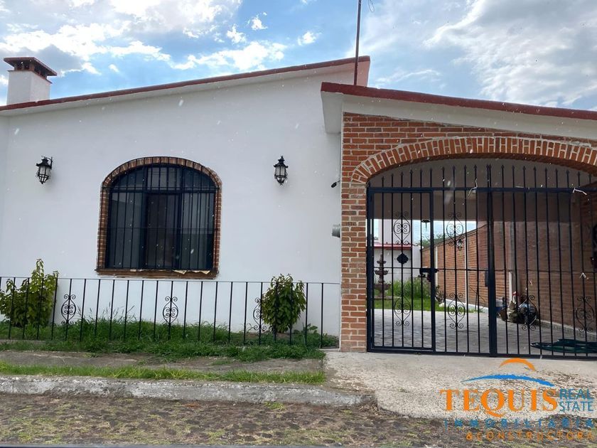 venta Casa en Residencial Haciendas de Tequisquiapan, Tequisquiapan  (EB-MY2789s)