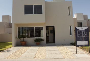 Casa en fraccionamiento en  Misión Punta La Joya, Boulevard Hacienda Del Jacal, El Retablo, Santiago De Querétaro, Querétaro, México