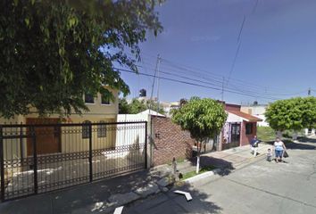 Casa en fraccionamiento en  Calle Quetzal 165, Fracc Jardines De San Joaquín, Zamora, Michoacán De Ocampo, 59617, Mex