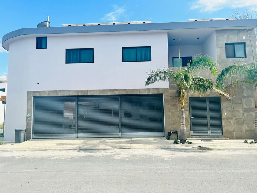 venta Casa en Privadas de Anáhuac Sector Irlandes, General Escobedo  (69-CV-2153)