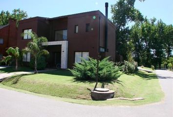 Casa en  Altos Del Sol, Partido De Ituzaingó