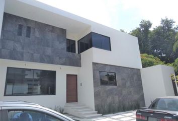 Casa en  San Miguel Acapantzingo, Cuernavaca, Morelos
