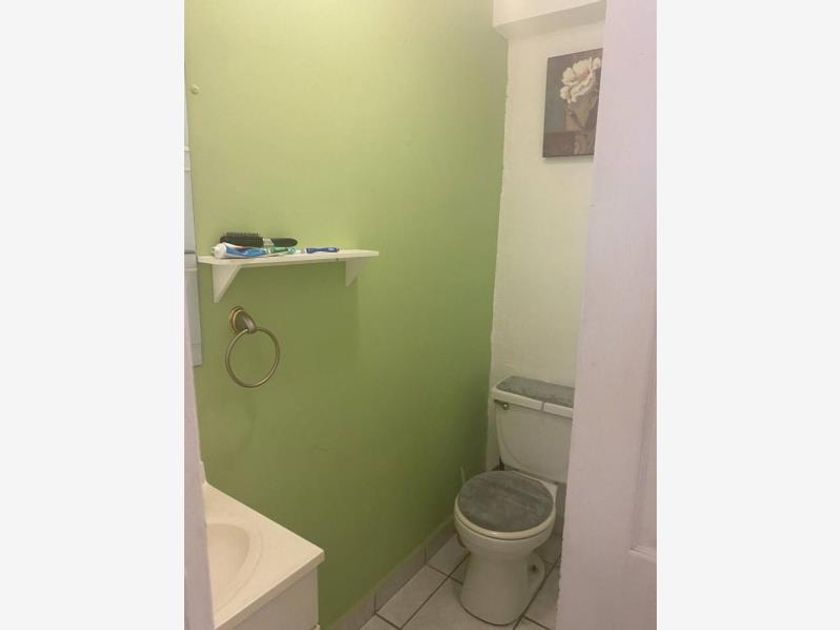 renta Casa en Zona Centro, Tijuana, Tijuana (MX22NQ7698) icasas.mx