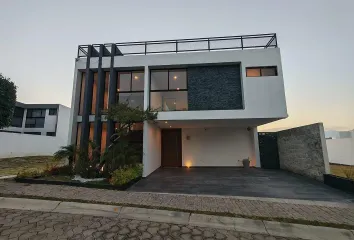 Casa en  Lomas De Angelópolis, Distrito Sonata, San Andrés Cholula, Puebla, 72830, México