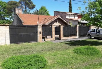 Casa en  Monte Grande, Esteban Echeverría