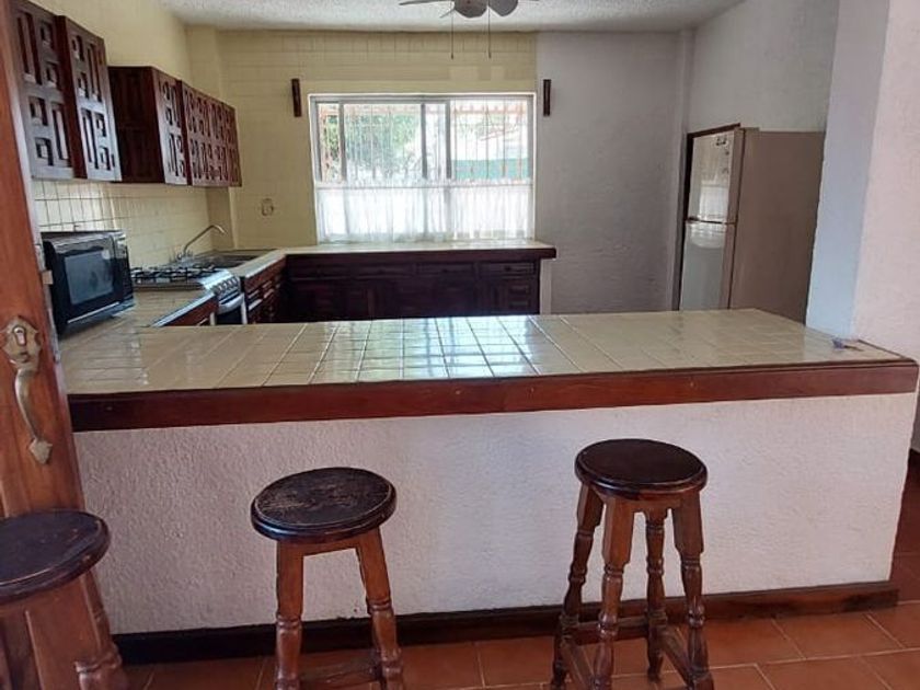 renta Casa en Ixtapa, Zihuatanejo, Zihuatanejo de Azueta (EB-KO8998r)-  