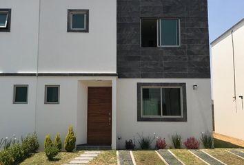 Casa en fraccionamiento en  San Mateo Atenco, Estado De México, México