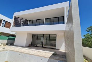 Casa en condominio en  Yucatán Country Club, Mérida, Yucatán, Mex