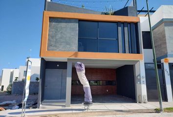 Casa en  Calle Villa Magna 132-144, Fraccionamiento La Loma, San Luis Potosí, 78218, Mex