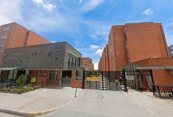 Apartamento en Calle 4 Sur, Hogares Soacha, Comuna Soacha Central, Soacha Ciudad, Soacha, Cundinamarca, Rap (especial) Central, 250051, Colombia