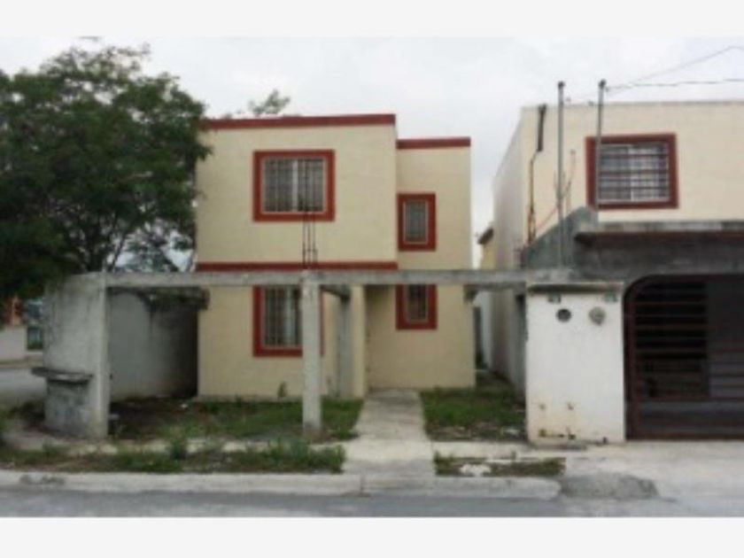 venta Casa en Balcones de Zirandaro, Juárez, Nuevo León (MX20-HO5608)-  