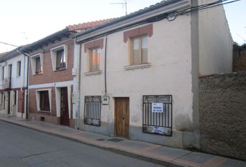 Chalet en  Valencia De Don Juan, León Provincia