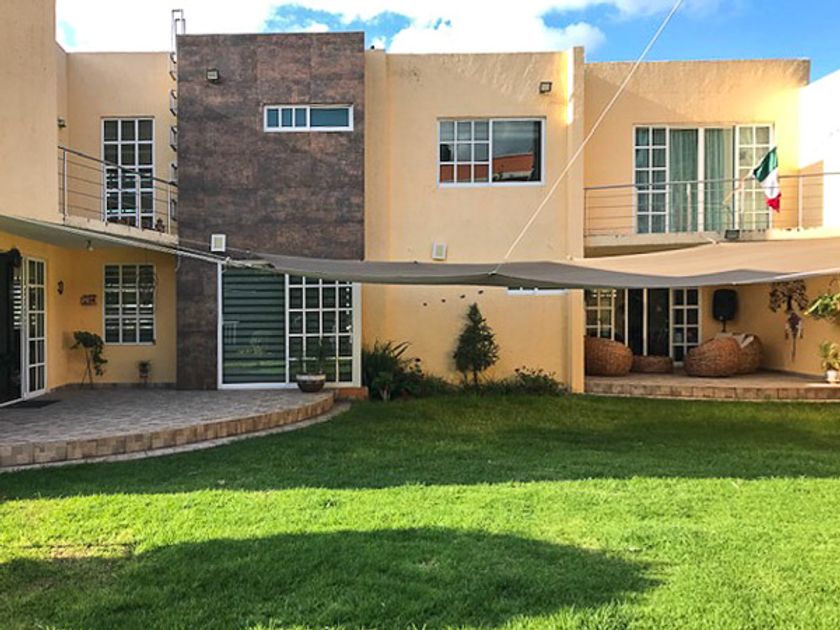 venta Casa en San Miguel Xochimanga, Atizapán de Zaragoza (TH-2204-C535)-  