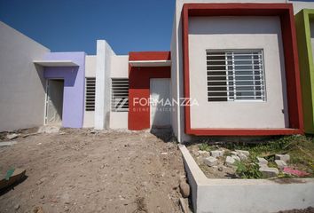 Casa en  Nuevo Milenio, Colima