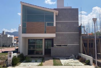 Casa en  Calle Paseos De Afrodita, Pachuca De Soto, Hidalgo, 42113, Mex