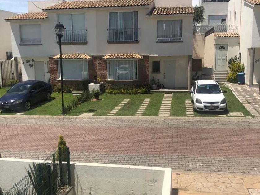 venta Casa en Cuautitlán Izcalli Centro Urbano, Cuautitlán Izcalli  (EB-HY0637s)