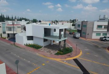 Casa en fraccionamiento en  Calle Monte Alto, Fracc Jardines De Santa Fe, León, Guanajuato, 37296, Mex