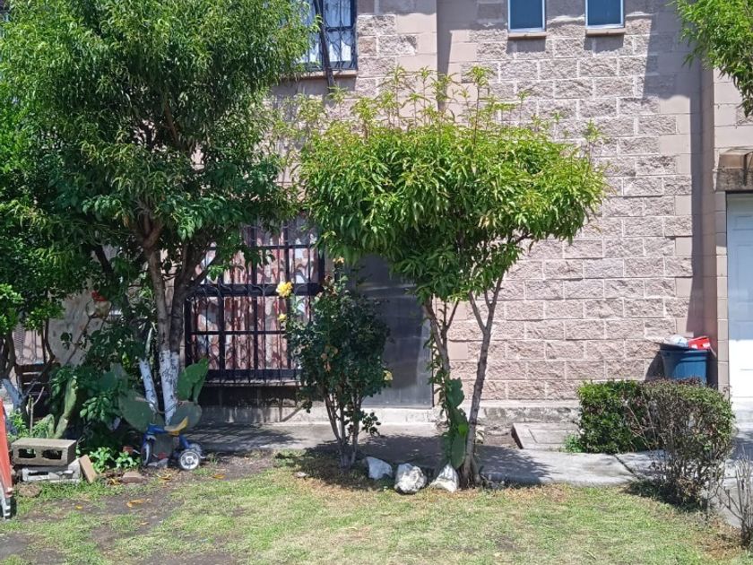 venta Casa en San Mateo Otzacatipan, Toluca (403436--408)