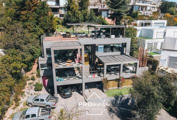 Casa en  Lo Barnechea, Provincia De Santiago