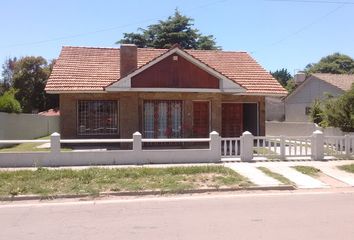 Casa en  Mahatma Ghandi 4846, B7605hwp Mar Del Plata, Provincia De Buenos Aires, Argentina