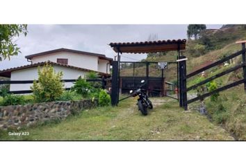 Villa-Quinta en  Donmatías, Antioquia