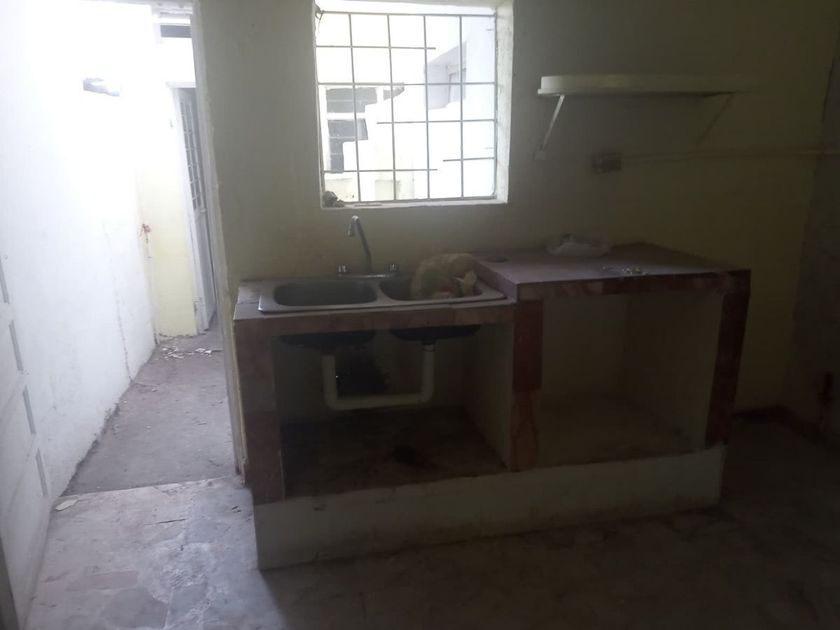 venta Casa en La Hacienda, Guadalupe, Guadalupe, Nuevo León (EBKD5896s) icasas.mx