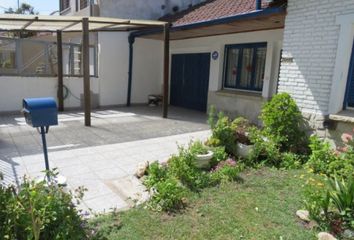 Casa en  Barrio Santa Mónica, Mar Del Plata