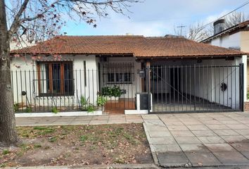 Casa en  Castelar, Partido De Morón