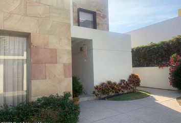 Casa en  Calle Hacienda De Coyotillos 103-125, Fraccionamiento Villas Del Mesón, Querétaro, 76226, Mex