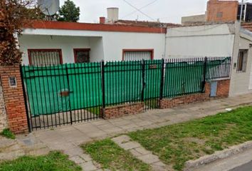 Casa en  Castelar, Partido De Morón