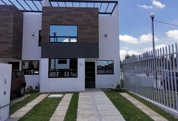 Casa en  La Hacienda, Puebla