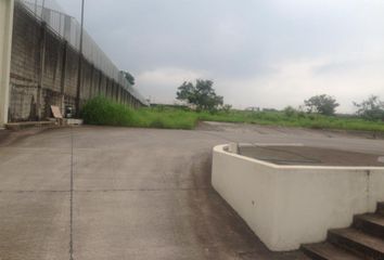 Terreno Comercial en  V3p4+56 Guayaquil, Ecuador