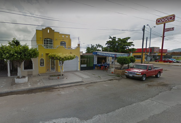 Casa en  Avenida Manuel J. Clouthier Del Rincón, Fraccionamiento San Fernando, Mazatlán, Sinaloa, 82198, Mex
