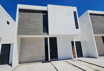 Casa en  Boulevard Las Palmas, Otilio Montaño, Gómez Palacio, Durango, 35049, Mex