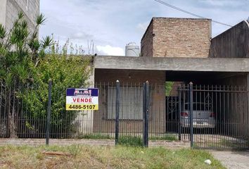 Casa en  Isidro Casanova, La Matanza