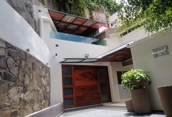 Casa en fraccionamiento en  Avenida Juan Palomar Y Arias, Minerva, Fraccionamiento Monraz, Guadalajara, Jalisco, 44670, Mex