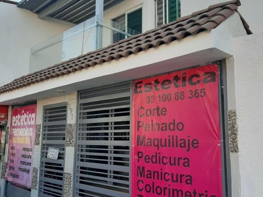 venta Casa en La Tuzania, Zapopan, Jalisco (p31d0KZ_SALE)