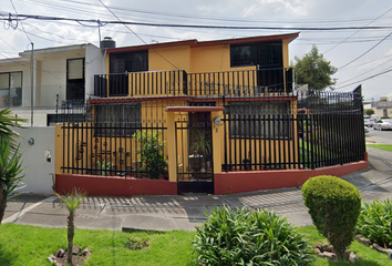 Casa en  Calle Alberto José Pani 40, Satélite, Fraccionamiento Ciudad Satélite, Naucalpan De Juárez, México, 53100, Mex